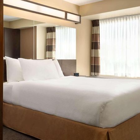 Microtel Inn And Suites By Wyndham Weyburn Ngoại thất bức ảnh