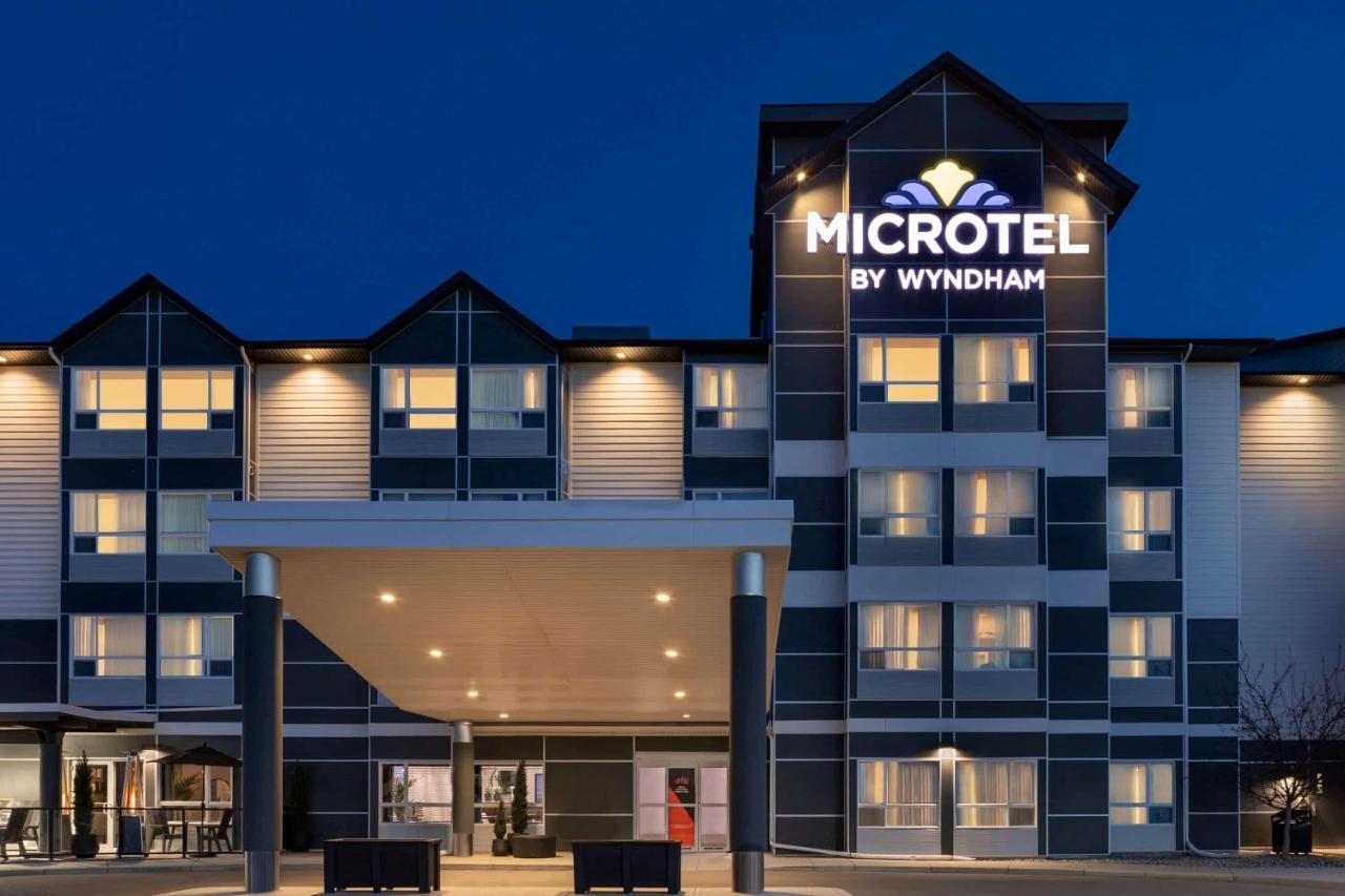 Microtel Inn And Suites By Wyndham Weyburn Ngoại thất bức ảnh